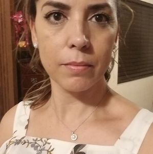 Meet your Posher, Myriam